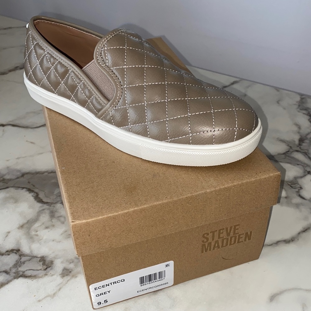 Steve Madden Slip On Sneaker